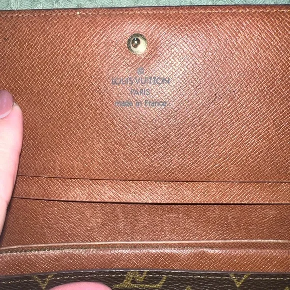 Vintage Monogram Trésor Snap Wallet - Picture 7 of 14